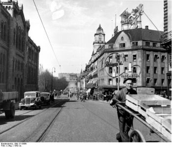 Bundesarchiv Bild 121-0666, Oslo, Karl Johannesgat-Strasse.jpg