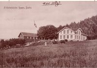 Nedre Råen, der Buskerud Folkehøgskole ble holdt mellom 1909 og 1913.