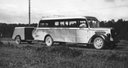 Buss med tohjuls tilhenger gjorde effektiv jobb.