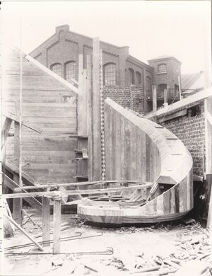 Byggearbeider ved Vestfos Cellulosefabrik (oeb-177454).jpg