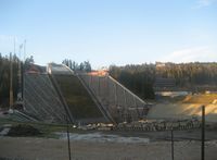 Motiv fra byggingen av den nåværende bakken i 2008. Foto: Stig Rune Pedersen (2008).