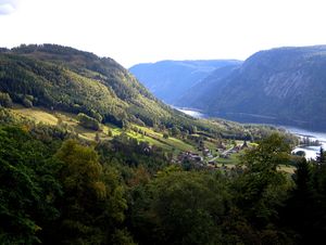 Bygland, Åraksbø IMG 1407.JPG