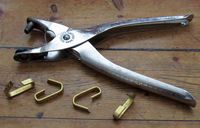 Øremerkingsutstyr Foto: Olve Utne (2011).