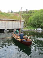Trirøing under kappseglas i Kråksundet. Foto: Olve Utne (2011).