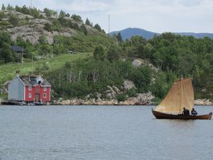 C01931 geitbåt-trirøing.jpg