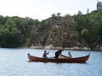 Trirøing under kappseglas i Kråksundet. Foto: Olve Utne (2011).