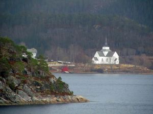 C12525j Aure krk.jpg