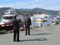 279. C12803 lensmannsportrettering ved kongeskipet.jpg