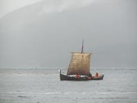 Åfjordsseksring under kappsegling i Valsøyfjorden. Foto: Olve Utne (2015).