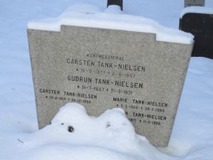 Carsten Tank-Nielsen gravminne.jpg