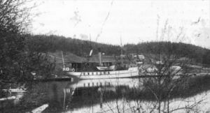 DS Bonden ved kai i Viosen.jpg