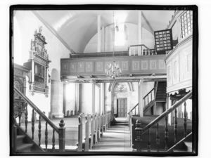 Dale kirke interiør - NB MS G4 0925.jpg