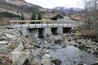 Dalebrua i 2014. Her var utført eit større utbetringsarbeid i 2012.