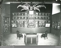 Fotograf Ludwik Szacinski De Ravicz' presentasjon på utstillingen. Foto: Ludwik Szacinski De Ravicz/Oslo Museum (1883).