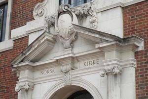 Den norske sjømannskirken i London detalj inngang.JPG