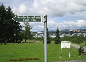 Deutscher Soldatenfriedhof Alfaset.jpg