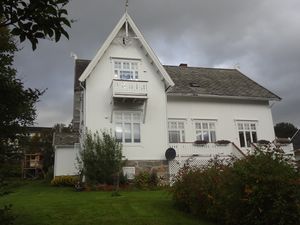 Doktorgården på Borkenes.jpg