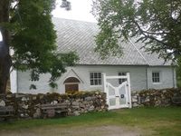 8. Dolm kirke - inngangen.jpeg