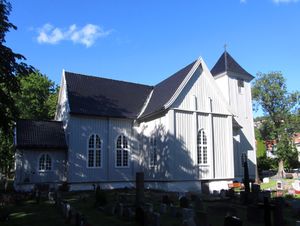 Drøbak kirke 2013.jpg
