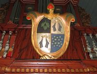 Våpenskjold på orgelgalleriet. Foto: Stig Rune Pedersen