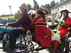 Dragoninnslag med "kongebesøk" 2012.