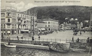 Drammen torg 1910.jpg