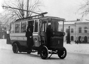 Norges første trolleybuss. Drammen 1909.