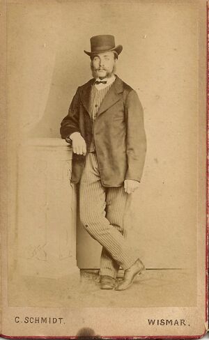 Edvard Ingebretsen, fotograf C.Schmidt, Wismar.jpg