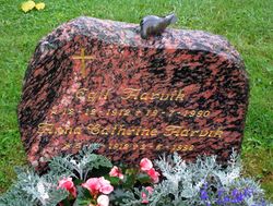 Journalist og KrF-politiker Egil Aarviks gravminne. Foto: Stig Rune Pedersen