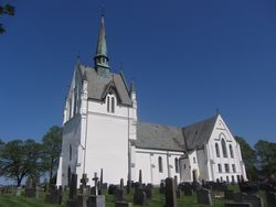 Eidsberg kirke, ombygget og utvidet (1881)