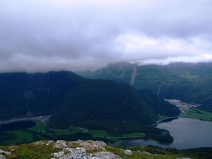 Eidsbotnen Kalvatn juli 2010, sett frå Skaphornet.JPG