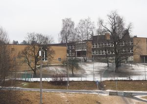 Eikeli skole.JPG