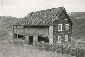 Ekrom, Oppland - Riksantikvaren-T125 01 0041.jpg