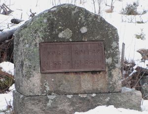 Eldre kommunegrensestein Nore Rollag.jpg