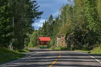 Enebakkveien mellom Krokhol og Fjell. Foto: Leif-Harald Ruud (2021)