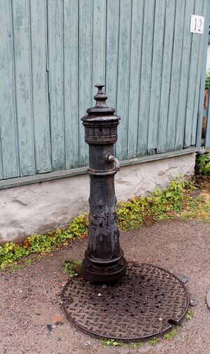 Enerhaugen på Norsk Folkemuseum, vannpost 208.jpg