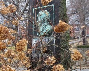 Erika Lie Nissen gravminne.jpg