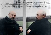 Lars Eriksson ved Kriminalasylet i Trondheim. Bildet er tatt i forkant av utsendelse til Sverige, som ble gjort 4. januar 1909. Foto: Digitalt fargelagt (originalbilde)