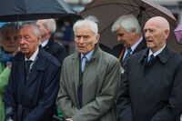 Eystein Røset og krigsveteraner ved minnemarkering i Narvik 2015. Foto: Fotogjeteren