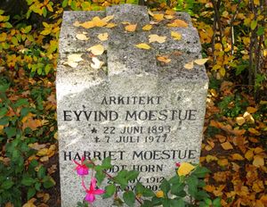 Eyvind Moestue gravminne Oslo.jpg