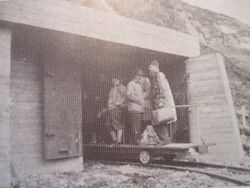 Første offisielle tur med Gaustabanen. Inn i fjellet ved Langefonn.