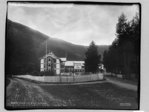 Fagerlund Hotel Valders - NB MS G4 0161.jpg