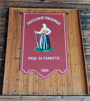 Fagerlund ungdomslag fane.jpg