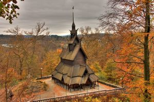 Fantoft stavkirke.jpg