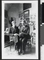 60. Fartein Valen i Agnes Hiorts studio - no-nb digifoto 20151124 00011 blds 07700.jpg