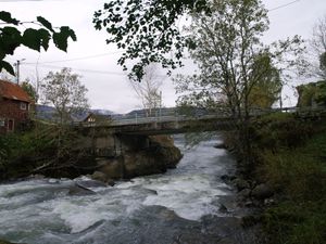 Feios Osen bru Oselvi PA051469.JPG