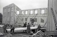 Ferdighus fra Eggebogen. Reising av Beitstad Samvirkelags filial på Jåddåren Foto Martin Knoph.
