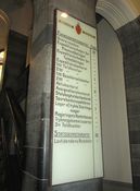 Originalt skilt i inngangspartiet. Finansdepartementet har hatt tilhold her fra begynnelsen av. Foto: Stig Rune Pedersen