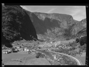 Flåm - no-nb digifoto 20150317 00149 NB MIT FNR 02714.jpg
