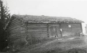 Fløgen Nordre, Hedmark - Riksantikvaren-T110 01 0067.jpg